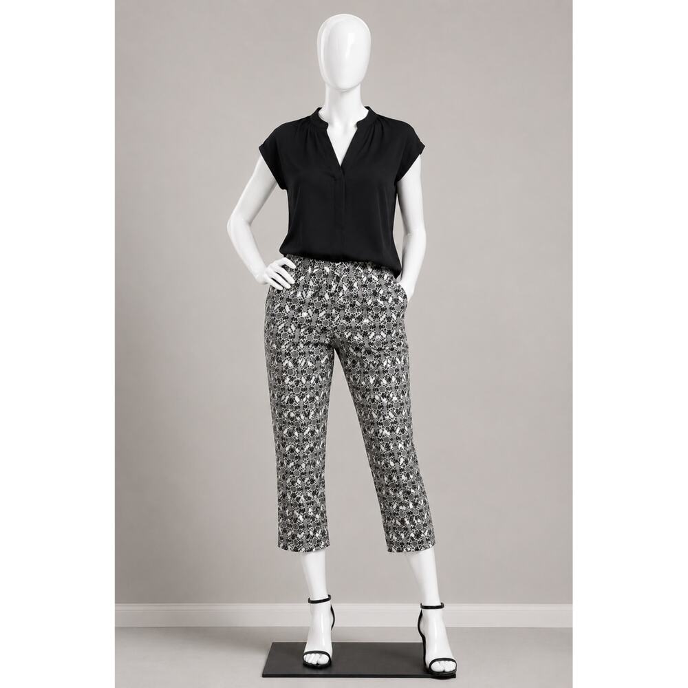 LOFT Geometric Cropped Pants Black White Career Travel Ankle Pants Stretch 4